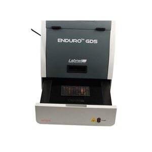 Clear gel tray. UV transmitting tray for gel handl